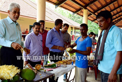 Fruit exhibition inaugurated at Pilikula 1